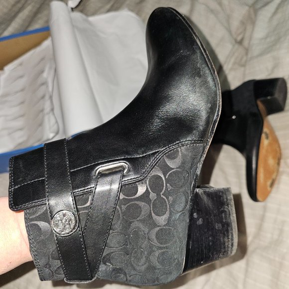 Gently Used Coach LEATHER BOOTS BLACK  Dean Bootie SIZE 11b ! Rare Size & Color - Picture 4 of 9